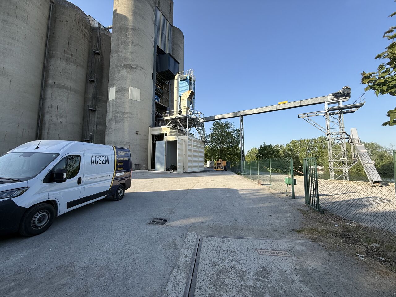 Chargement péniche ACS2M dans l'Oise